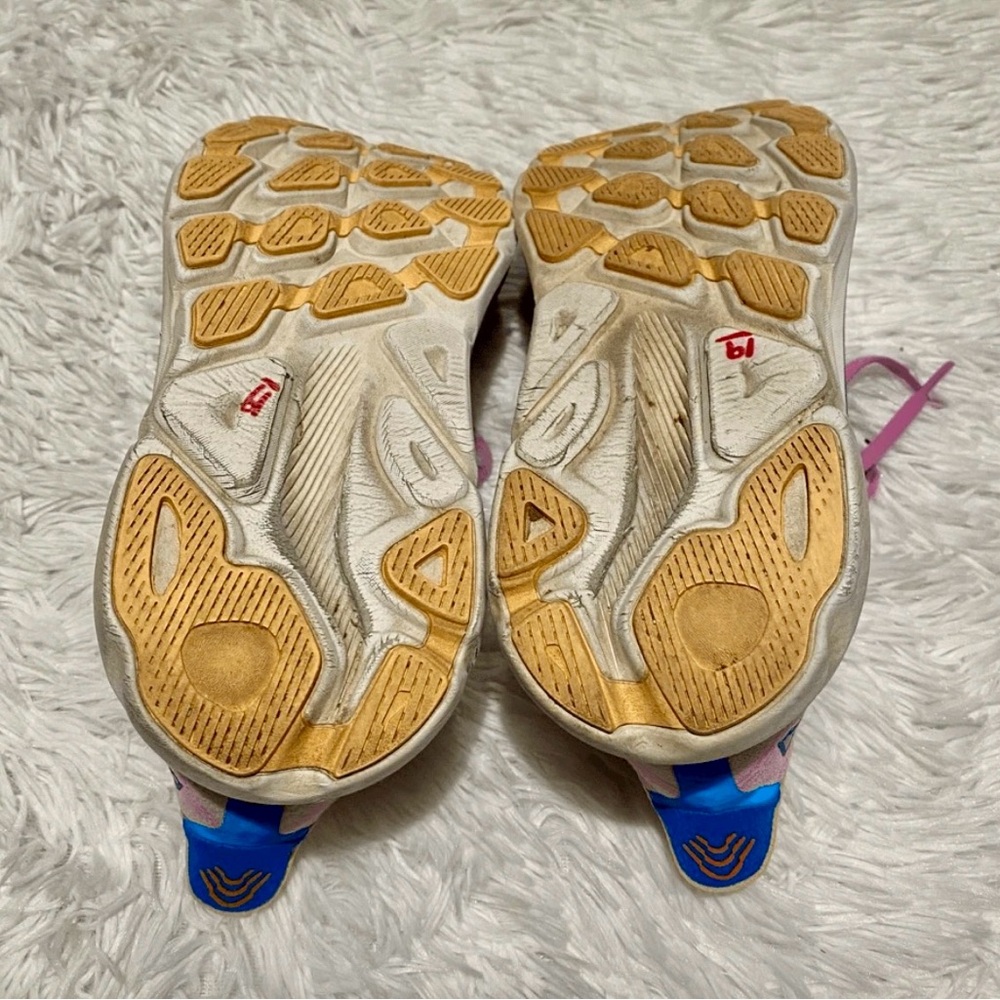 Hoka Women's Clifton 9 Lilac Pink and Blue Running Shoes - Picture 5 of 7